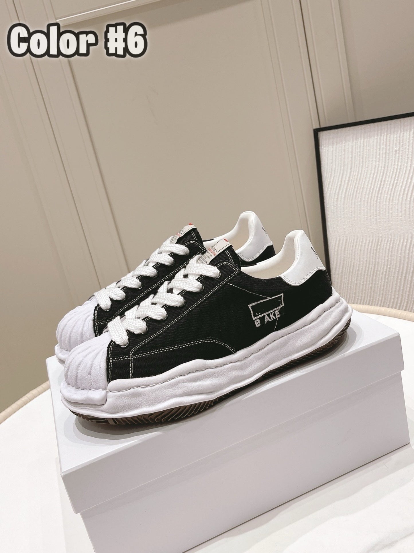 MM Sneaker